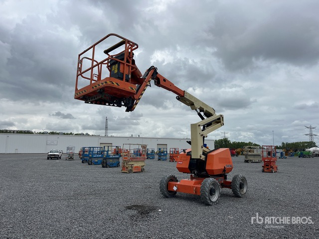 2015 JLG 340AJ 4WD Diesel Articulating Boom Lift - Kloubová plošina: obrázek 4 2015 JLG 340AJ 4WD Diesel Articulating Boom Lift - Kloubová plošina: obrázek 4