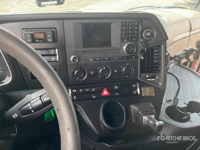 2015 Mercedes-Benz 2542 6x2 (Inoperable) Cab and Chassis - Podvozek s kabinou: obrázek 4 2015 Mercedes-Benz 2542 6x2 (Inoperable) Cab and Chassis - Podvozek s kabinou: obrázek 4