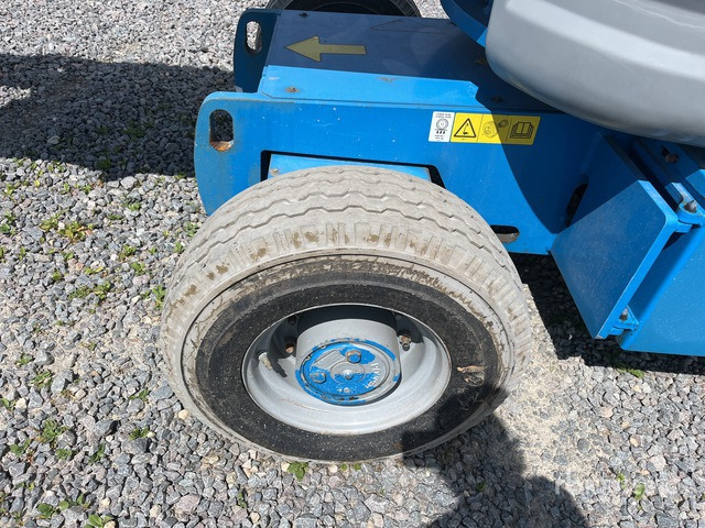 2016 Genie Z-45/25J 2WD Electric Articulating Boom Lift - Kloubová plošina: obrázek 5 2016 Genie Z-45/25J 2WD Electric Articulating Boom Lift - Kloubová plošina: obrázek 5