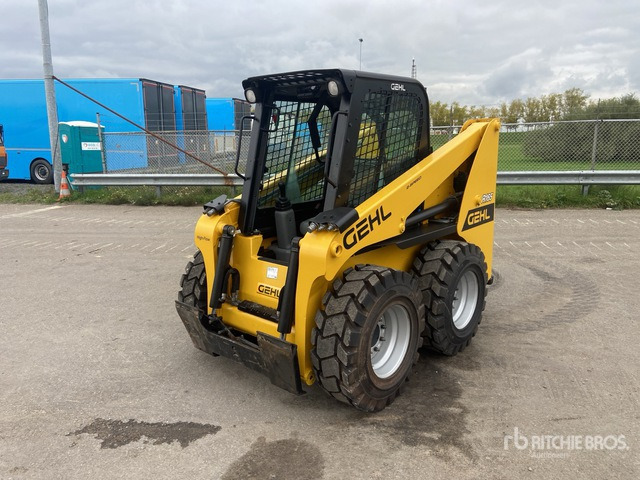 2020 Gehl R165 Two-Speed High Flow Skid Steer Loader - Smykový nakladač: obrázek 2 2020 Gehl R165 Two-Speed High Flow Skid Steer Loader - Smykový nakladač: obrázek 2