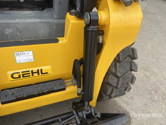 2020 Gehl R165 Two-Speed High Flow Skid Steer Loader - Smykový nakladač: obrázek 5 2020 Gehl R165 Two-Speed High Flow Skid Steer Loader - Smykový nakladač: obrázek 5