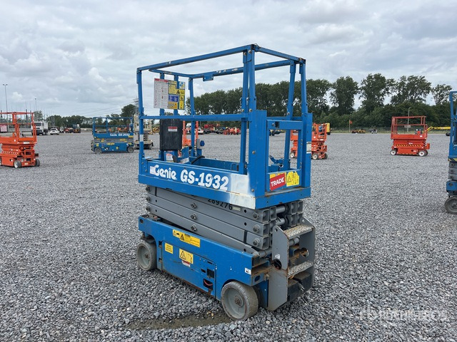 Genie GS-1932 Scissor Lift - Nůžková plošina: obrázek 4 Genie GS-1932 Scissor Lift - Nůžková plošina: obrázek 4