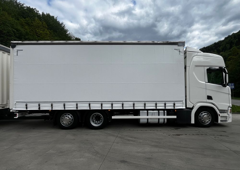 Scania R410 // 2018 // Retarder // Tandem 7.7+7.7 // Przyczepa Krone // Oś podnosozna // - Plachtový nákladní auto: obrázek 3 Scania R410 // 2018 // Retarder // Tandem 7.7+7.7 // Przyczepa Krone // Oś podnosozna // - Plachtový nákladní auto: obrázek 3