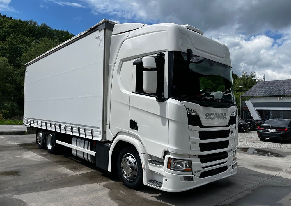 Scania R410 // 2018 Rok 6x2 // Retarder // Automat // Led // Navi // 77 // - Plachtový nákladní auto: obrázek 3 Scania R410 // 2018 Rok 6x2 // Retarder // Automat // Led // Navi // 77 // - Plachtový nákladní auto: obrázek 3