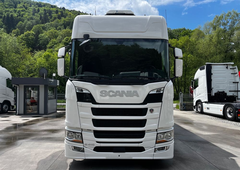 Scania R410 // 2018 Rok 6x2 // Retarder // Automat // Led // Navi // 77 // - Plachtový nákladní auto: obrázek 2 Scania R410 // 2018 Rok 6x2 // Retarder // Automat // Led // Navi // 77 // - Plachtový nákladní auto: obrázek 2