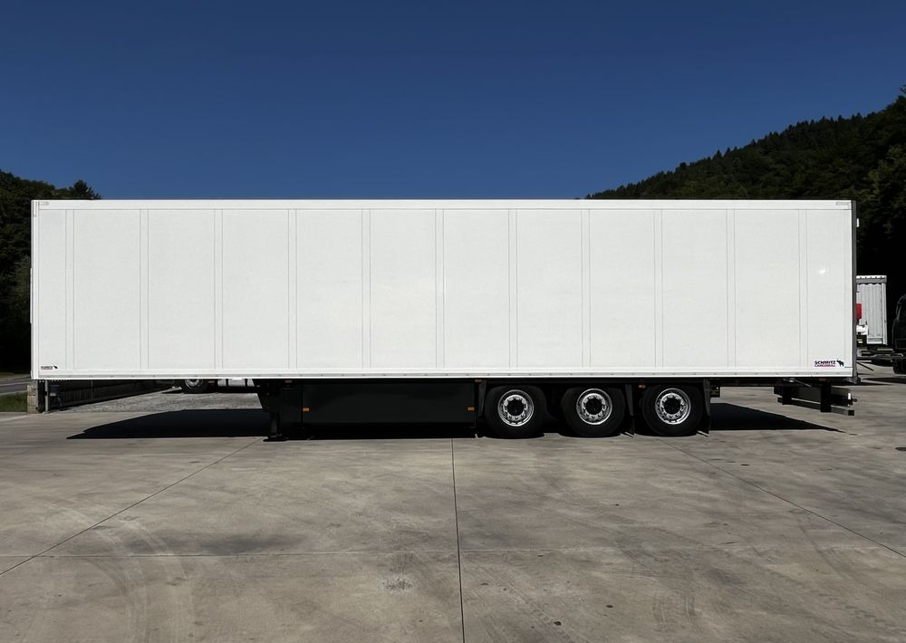 Schmitz Cargobull Chłodnia // 2010 Rok // 2 osie podnoszone // Doppelstock // Kosz paletowy // - Chladírenský návěs: obrázek 5 Schmitz Cargobull Chłodnia // 2010 Rok // 2 osie podnoszone // Doppelstock // Kosz paletowy // - Chladírenský návěs: obrázek 5