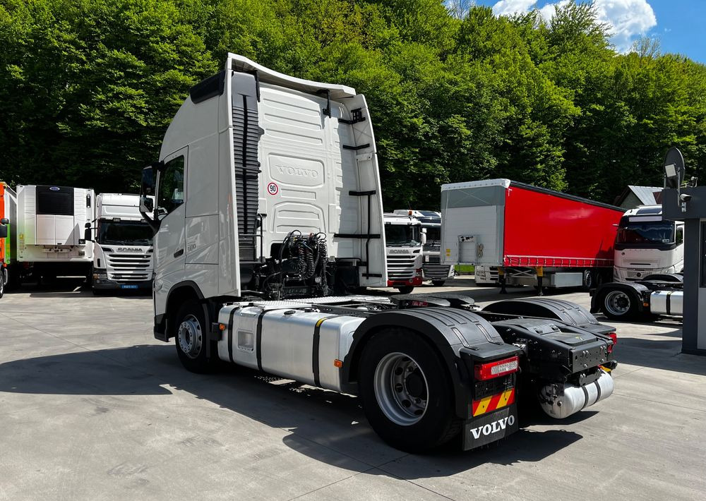 Tahač Volvo FH 500 EURO 6 // Standard // 2024 Rok // Parkclima // Globe XL // Skóry // Joystick //: obrázek 9