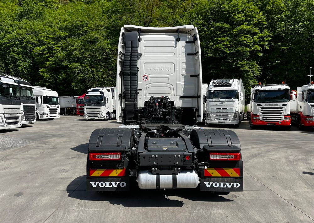 Tahač Volvo FH 500 EURO 6 // Standard // 2024 Rok // Parkclima // Globe XL // Skóry // Joystick //: obrázek 10