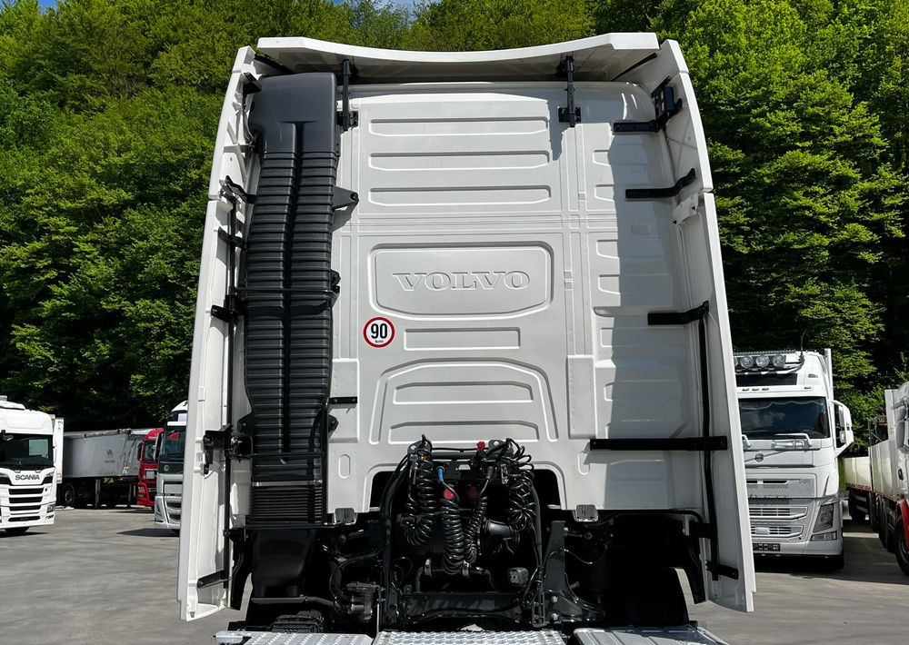 Tahač Volvo FH 500 EURO 6 // Standard // 2024 Rok // Parkclima // Globe XL // Skóry // Joystick //: obrázek 16
