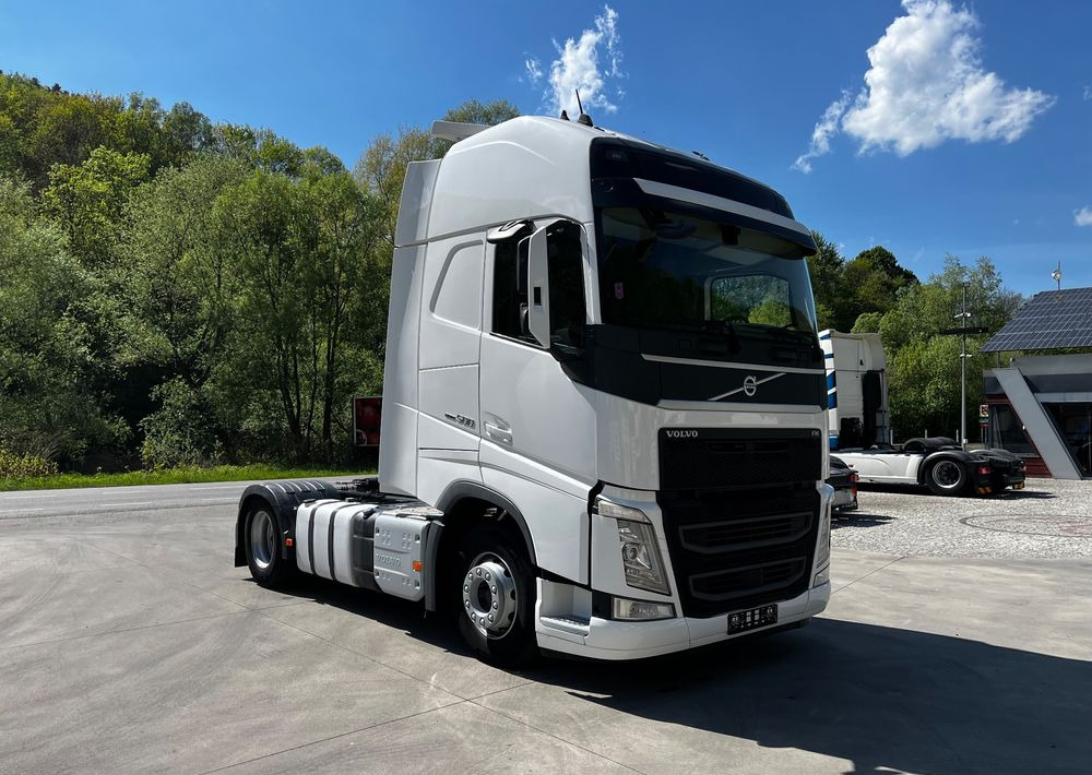 Volvo FH 500 // Globe XL // Xenon // Radary // Duże zbiorniki // Z ruchu międzynarodowego // - Tahač: obrázek 4 Volvo FH 500 // Globe XL // Xenon // Radary // Duże zbiorniki // Z ruchu międzynarodowego // - Tahač: obrázek 4