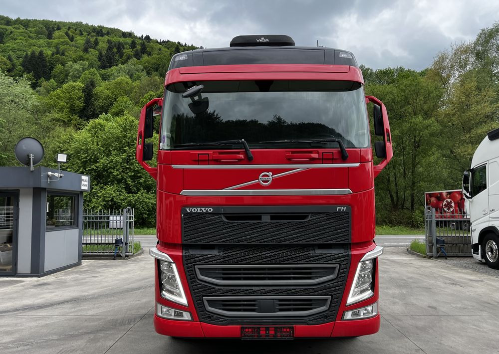 Volvo FH // Standard // 2018 // Duże zbiorniki // Klima postojowa // Radary // Idealny ! - Tahač: obrázek 2 Volvo FH // Standard // 2018 // Duże zbiorniki // Klima postojowa // Radary // Idealny ! - Tahač: obrázek 2