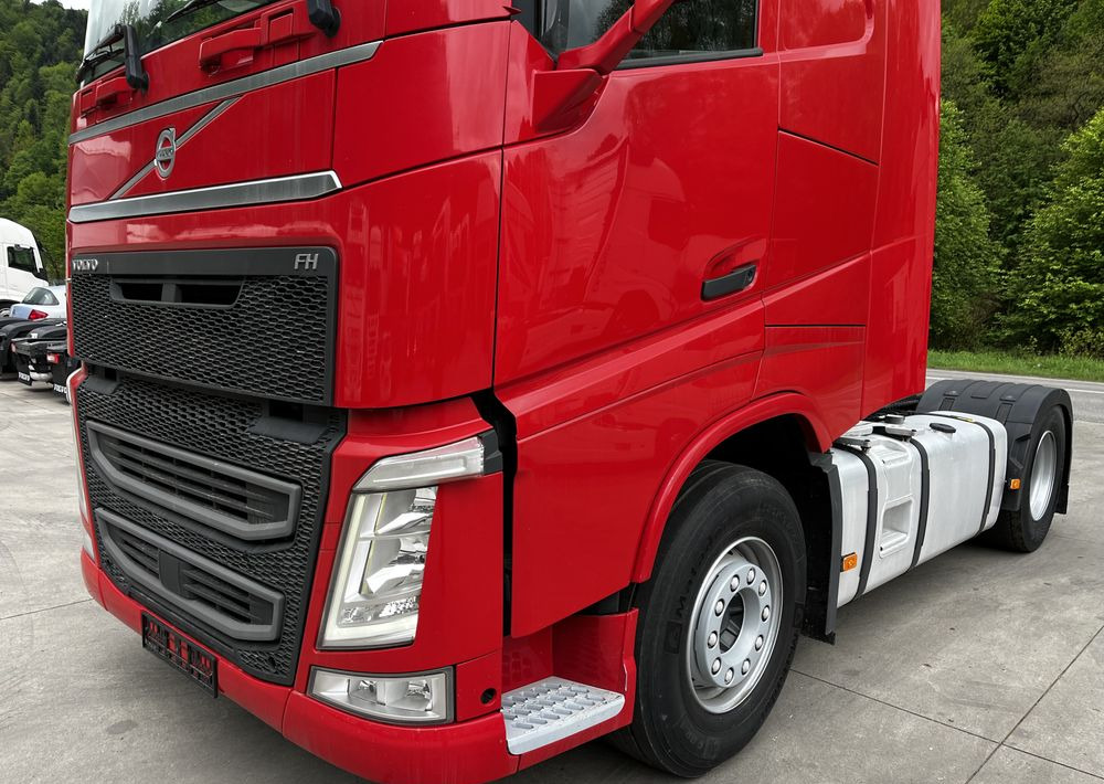 Volvo FH // Standard // 2018 // Duże zbiorniki // Klima postojowa // Radary // Idealny ! - Tahač: obrázek 5 Volvo FH // Standard // 2018 // Duże zbiorniki // Klima postojowa // Radary // Idealny ! - Tahač: obrázek 5