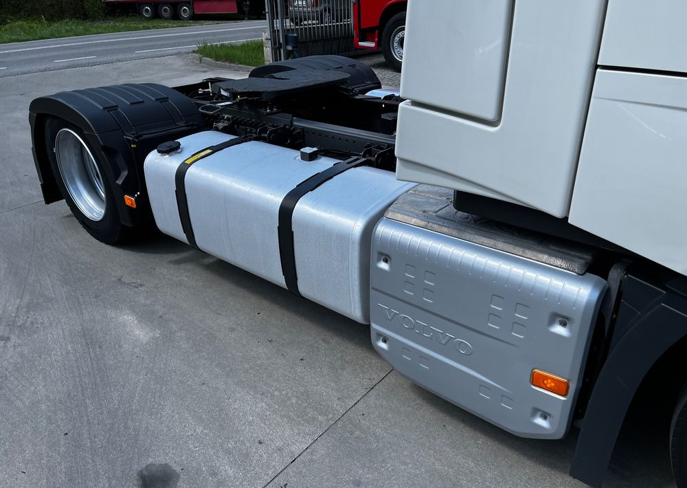 Tahač Volvo FH500 // New Face // Low Deck // Full Led // ACC // Globe XL // ParkClima // Zamiana za starszy: obrázek 13