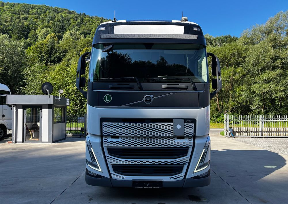 Volvo FH500 // XL //Standard // Parkclima // Full Led // Duże zbiorniki // Video !!! - Tahač: obrázek 2 Volvo FH500 // XL //Standard // Parkclima // Full Led // Duże zbiorniki // Video !!! - Tahač: obrázek 2