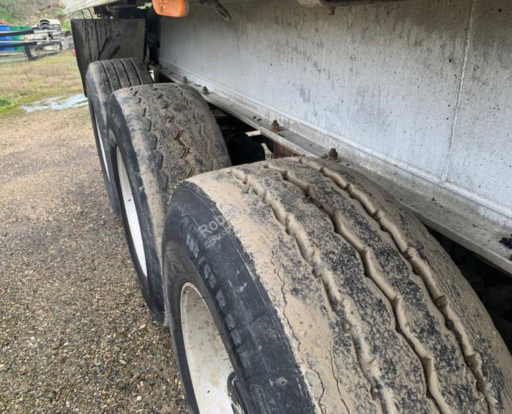 Benalu MultiRunner C34CSB01 - Sklápěcí návěs: obrázek 4 Benalu MultiRunner C34CSB01 - Sklápěcí návěs: obrázek 4