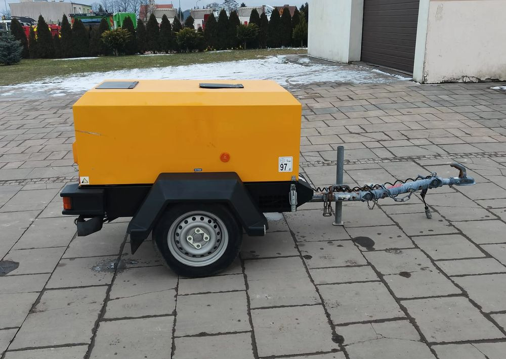 Doosan 7/20 - Mobilní kompresor: obrázek 4 Doosan 7/20 - Mobilní kompresor: obrázek 4