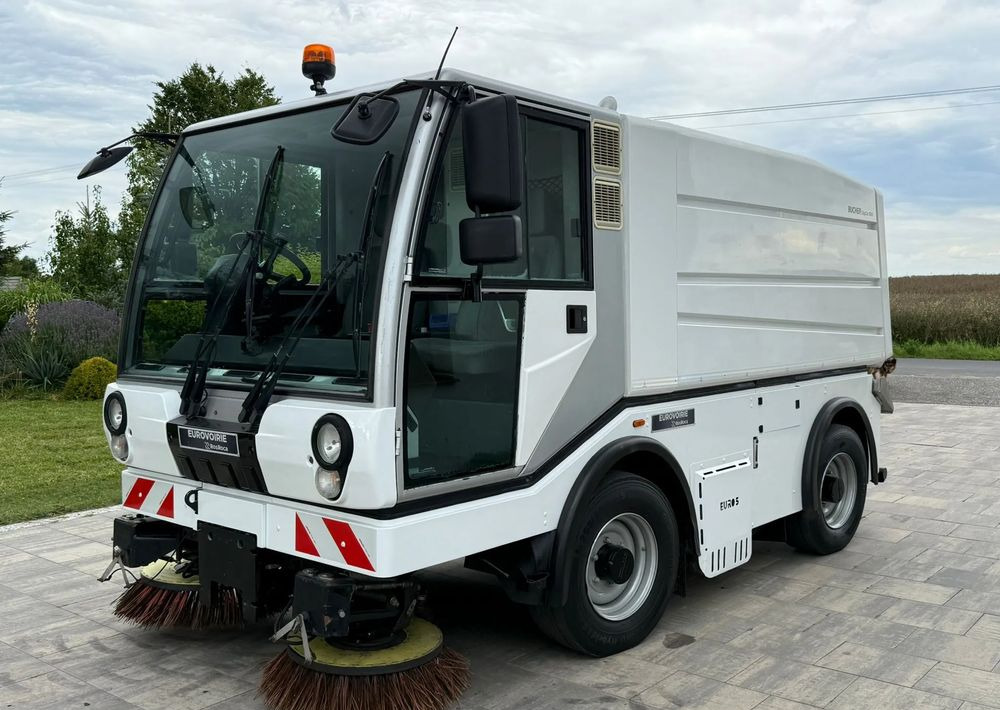 Inny Bucher Citycat 5000 - Vůz na odvoz odpadků: obrázek 3 Inny Bucher Citycat 5000 - Vůz na odvoz odpadků: obrázek 3