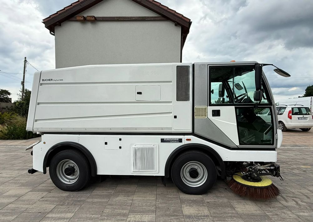 Inny Bucher Citycat 5000 - Vůz na odvoz odpadků: obrázek 4 Inny Bucher Citycat 5000 - Vůz na odvoz odpadků: obrázek 4