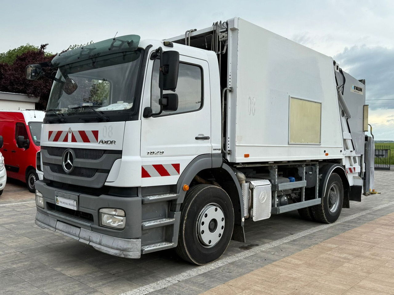 Mercedes-Benz Axor 1829 Faun VR3 TR2 - Vůz na odvoz odpadků: obrázek 3 Mercedes-Benz Axor 1829 Faun VR3 TR2 - Vůz na odvoz odpadků: obrázek 3