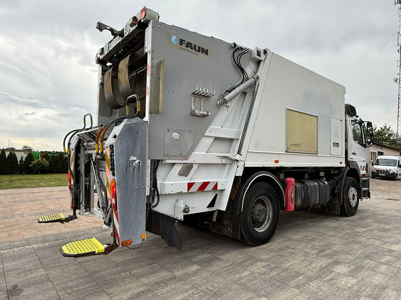 Mercedes-Benz Axor 1829 Faun VR3 TR2 - Vůz na odvoz odpadků: obrázek 4 Mercedes-Benz Axor 1829 Faun VR3 TR2 - Vůz na odvoz odpadků: obrázek 4