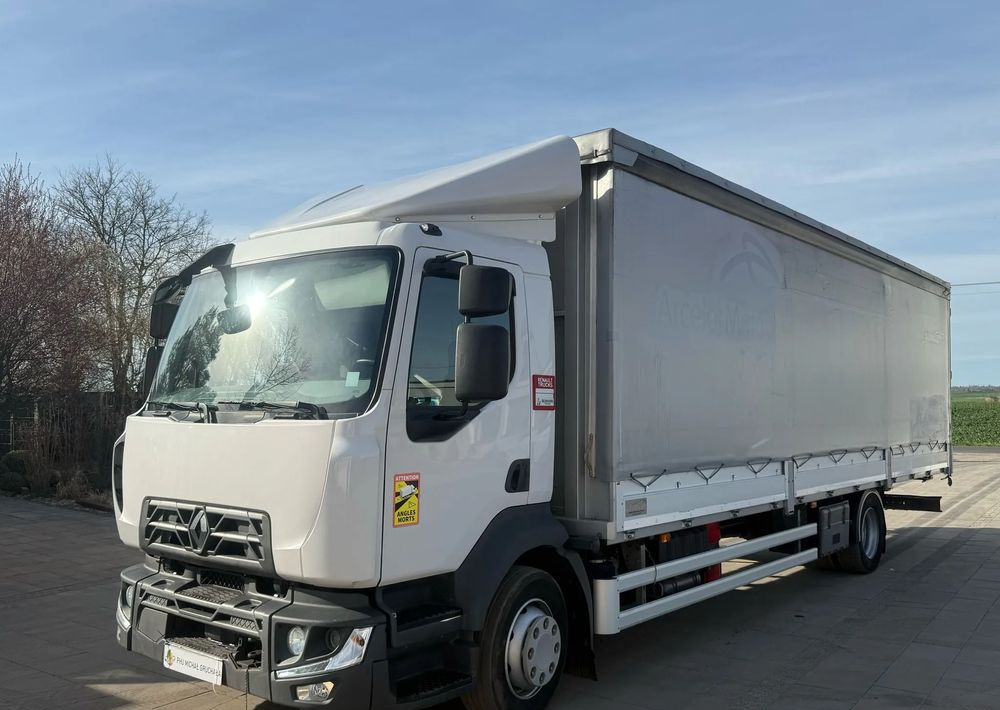 Renault D12 - Plachtový nákladní auto: obrázek 3 Renault D12 - Plachtový nákladní auto: obrázek 3