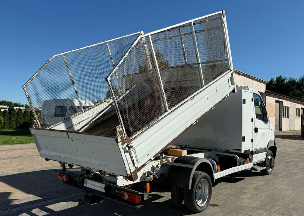 Renault Mascott - Dodávka sklápěč: obrázek 3 Renault Mascott - Dodávka sklápěč: obrázek 3