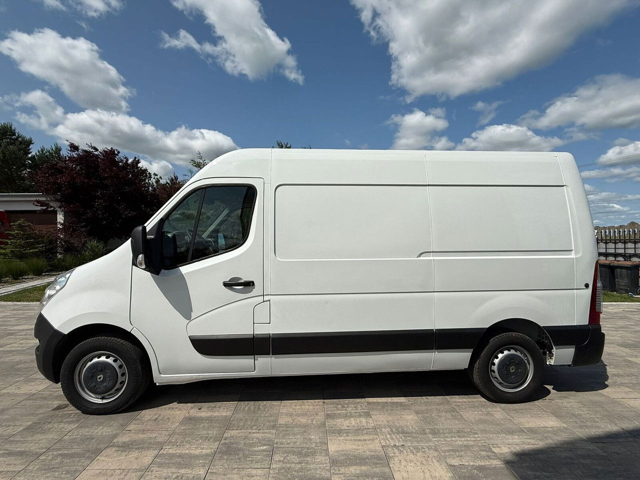 Renault Master 2.3 Blaszak Klimatyzacja Hak Kamera cofania - Furgon: obrázek 5 Renault Master 2.3 Blaszak Klimatyzacja Hak Kamera cofania - Furgon: obrázek 5