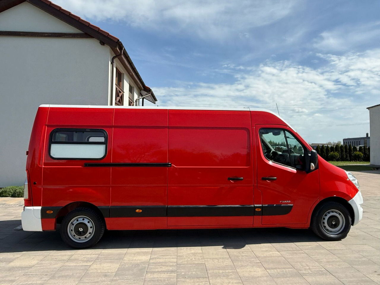 Renault Master Karetka pogotowie Ambulans - Pohotovostní vůz: obrázek 4 Renault Master Karetka pogotowie Ambulans - Pohotovostní vůz: obrázek 4