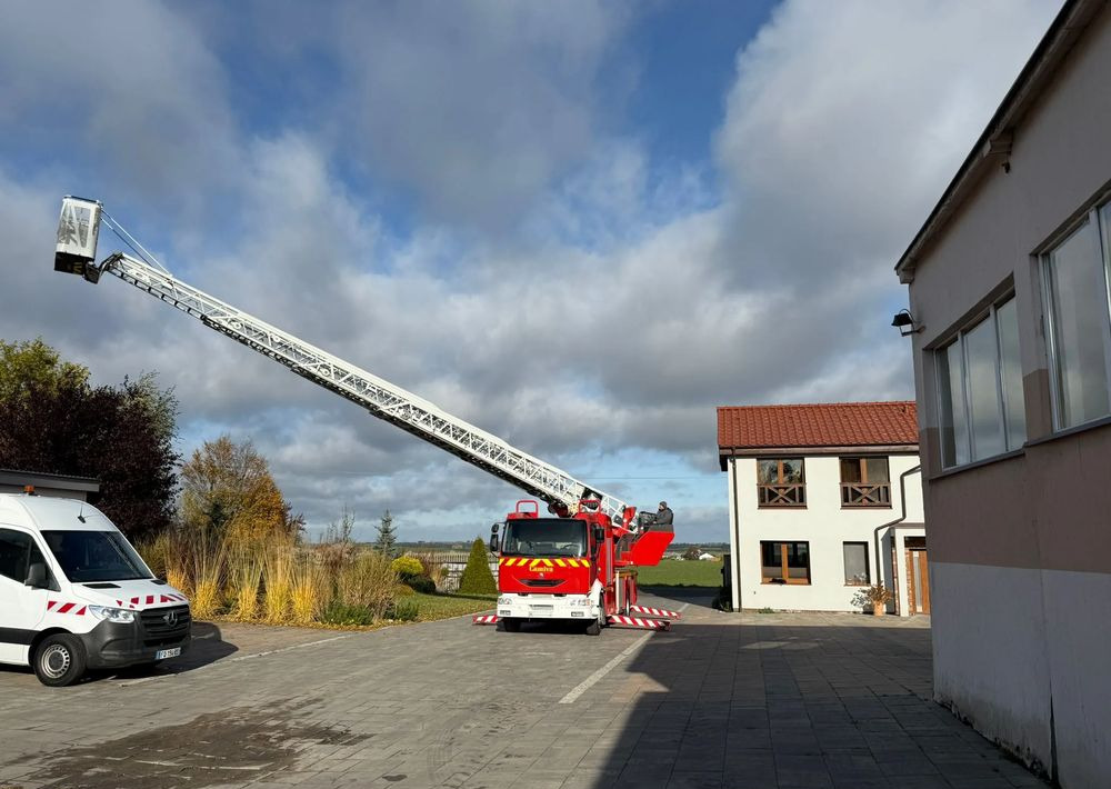 Renault Midlum 210 - Hasičský vůz: obrázek 5 Renault Midlum 210 - Hasičský vůz: obrázek 5