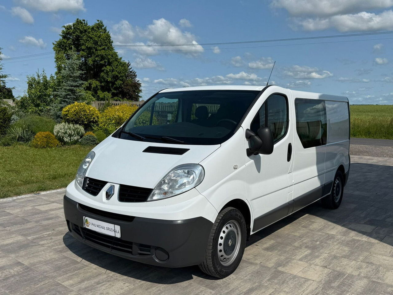 Renault Trafic 2.0 Doka 6 osobowy Klimatyzacja Hak - Malá dodávka: obrázek 3 Renault Trafic 2.0 Doka 6 osobowy Klimatyzacja Hak - Malá dodávka: obrázek 3