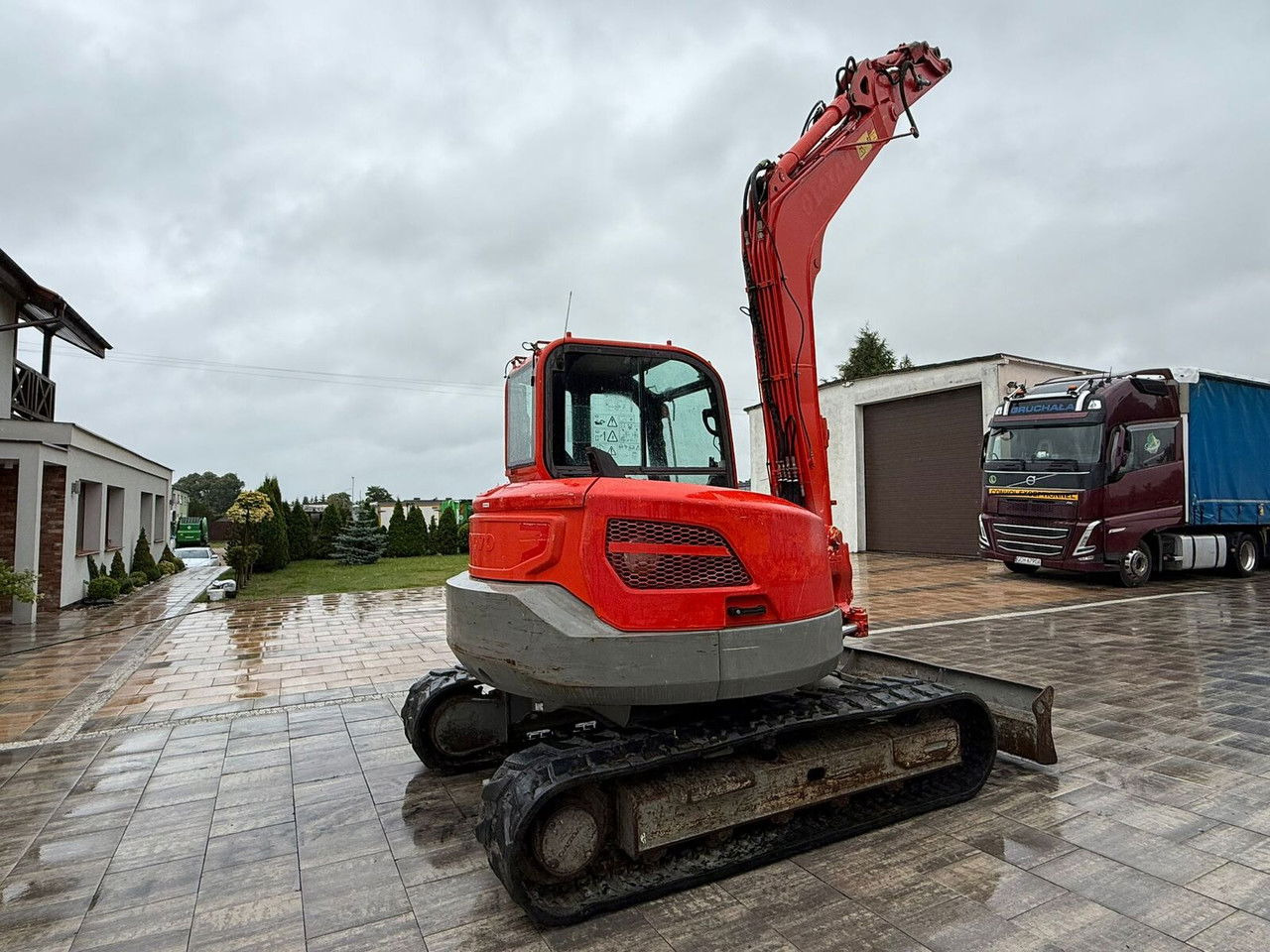 Volvo ECR88D Koparka gąsienicowa 2017 rok Tylko 4701 MOT Ogodzin - Pásové rýpadlo: obrázek 5 Volvo ECR88D Koparka gąsienicowa 2017 rok Tylko 4701 MOT Ogodzin - Pásové rýpadlo: obrázek 5