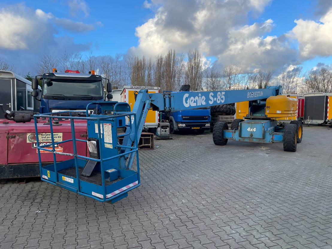 Genie S85 telescopic boomlift hoogwerker - Teleskopická plošina: obrázek 1 Genie S85 telescopic boomlift hoogwerker - Teleskopická plošina: obrázek 1
