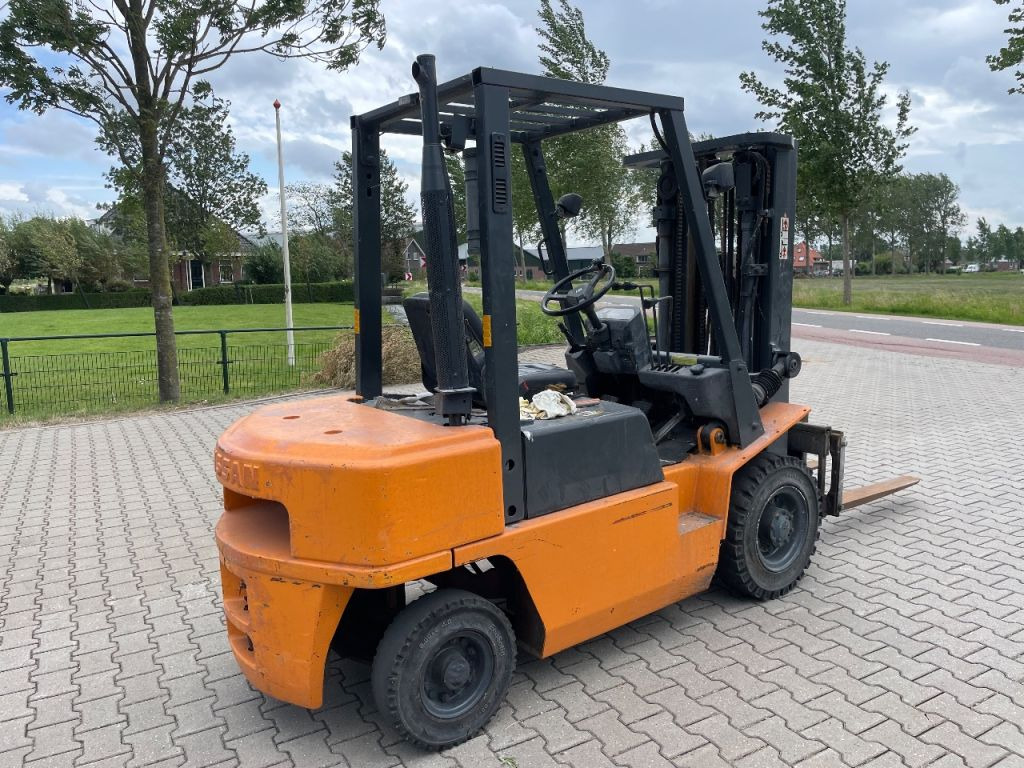 Nissan FJ02A25U 2.5 ton diesel triplo freelift heftruck - Vysokozdvižný vozík: obrázek 3 Nissan FJ02A25U 2.5 ton diesel triplo freelift heftruck - Vysokozdvižný vozík: obrázek 3