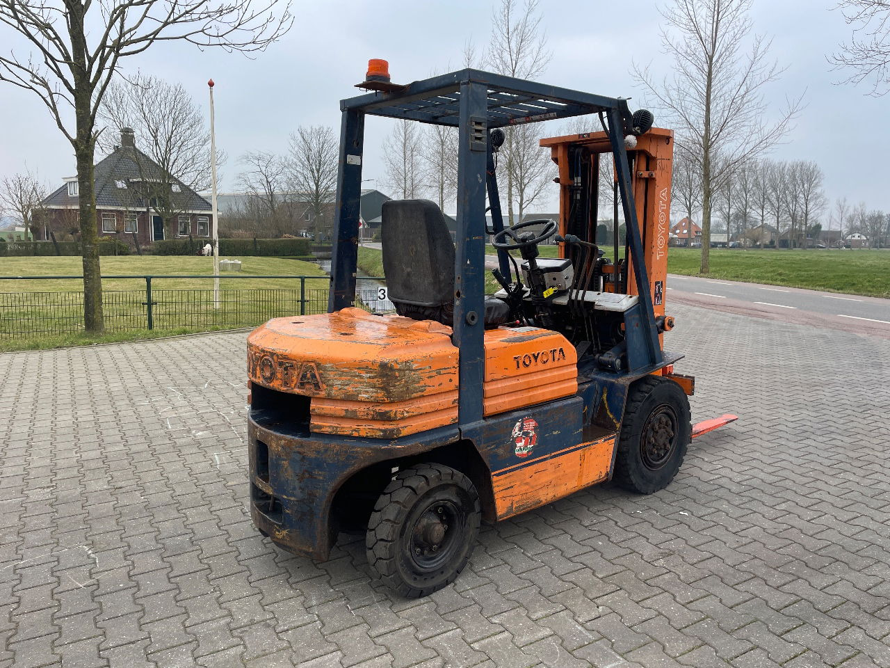 Toyota 2.5ton diesel triplo heftruck forklift - Vysokozdvižný vozík: obrázek 3 Toyota 2.5ton diesel triplo heftruck forklift - Vysokozdvižný vozík: obrázek 3