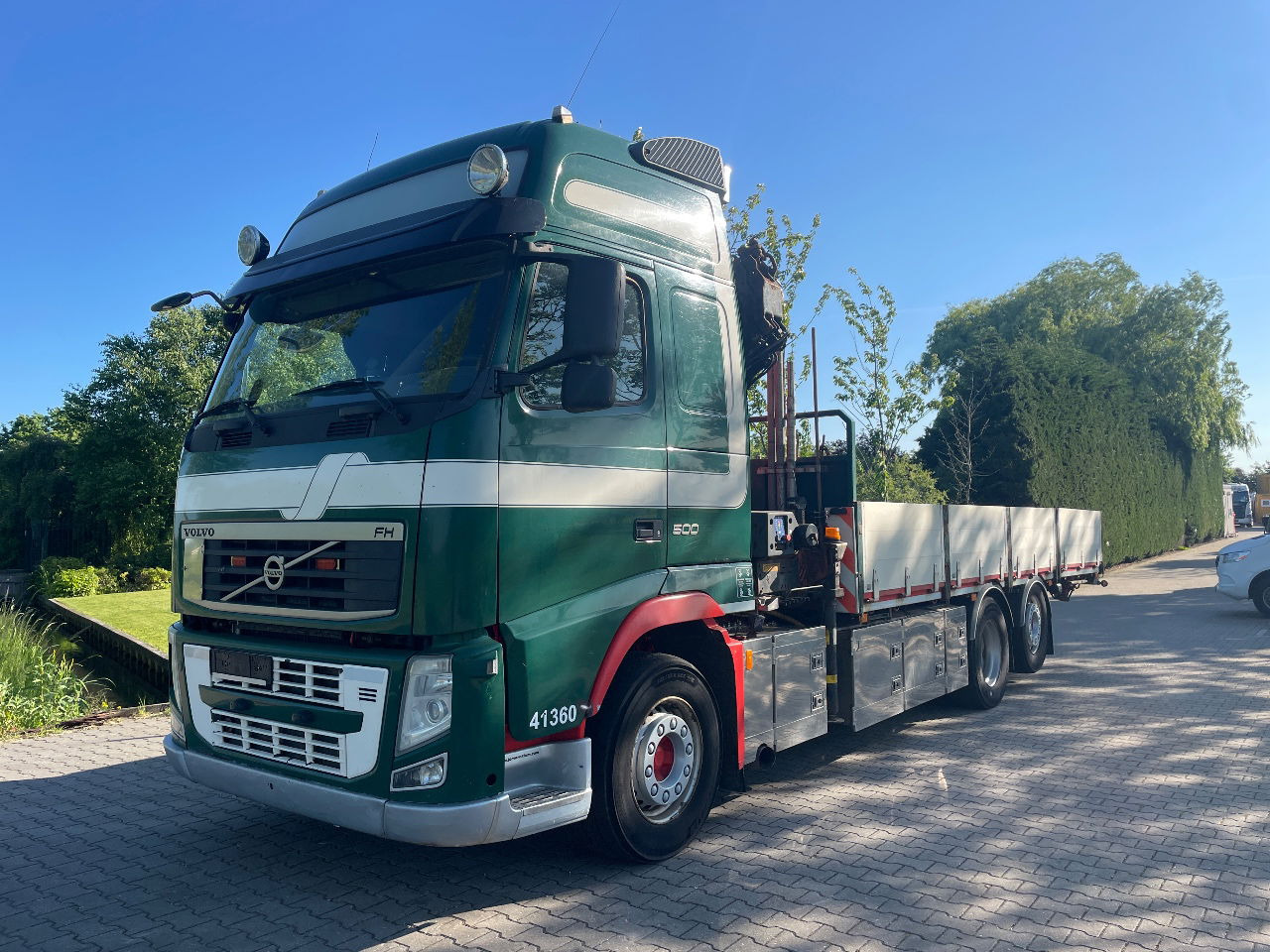 Auto s hydraulickou rukou Volvo FH 13.500 HMF 2420 K5 crane, winch, and extendable deck: obrázek 25