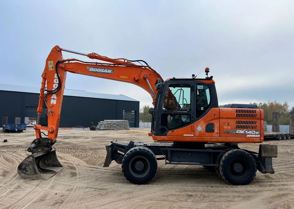 Doosan DX140W-3 - Kolesové rýpadlo: obrázek 5 Doosan DX140W-3 - Kolesové rýpadlo: obrázek 5