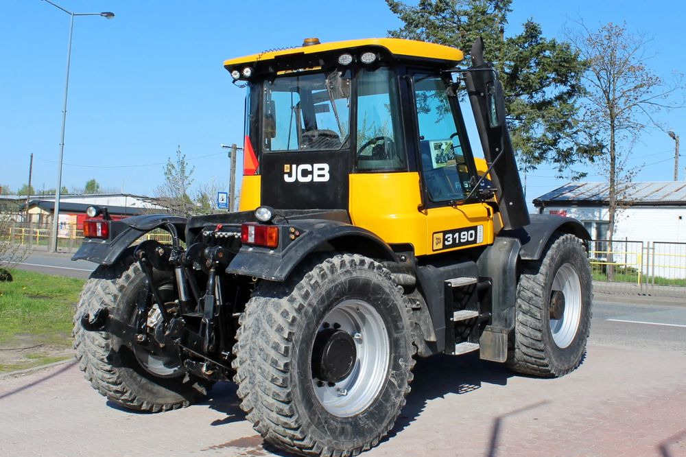 JCB Fastrac 3190 - Traktor: obrázek 3 JCB Fastrac 3190 - Traktor: obrázek 3