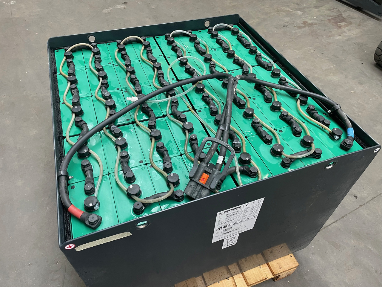 Hoppecke 80V 6 HPZS 930 - Akumulátor pro Manipulační technika: obrázek 1 Hoppecke 80V 6 HPZS 930 - Akumulátor pro Manipulační technika: obrázek 1