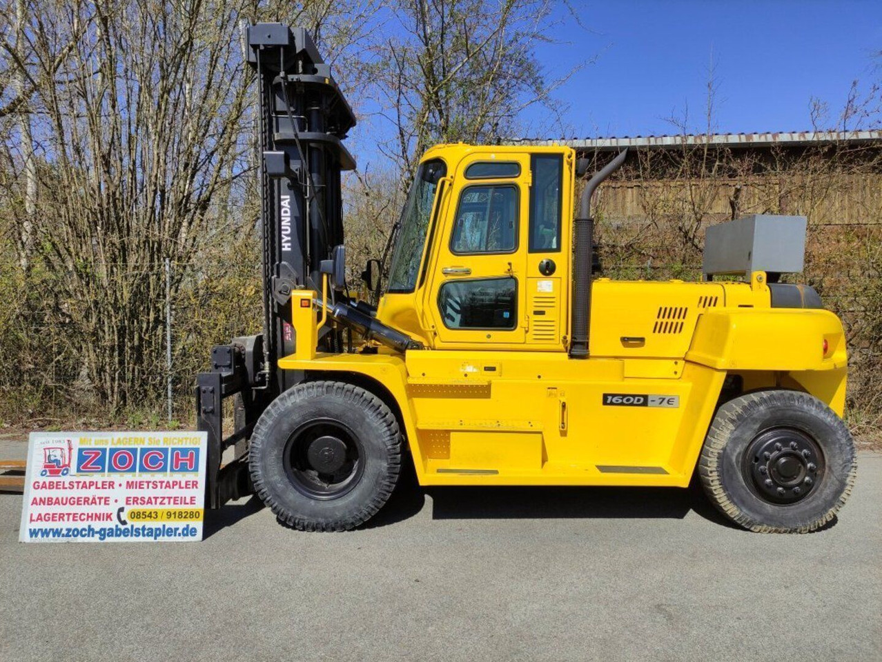 Hyundai 160D-7E - Kontejnerový manipulátor: obrázek 1 Hyundai 160D-7E - Kontejnerový manipulátor: obrázek 1