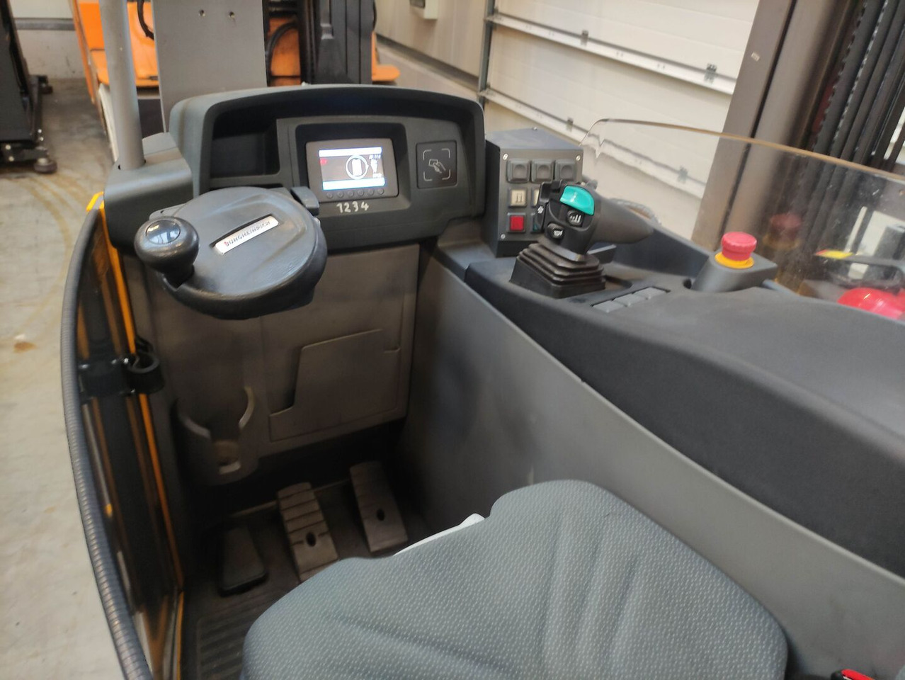 Jungheinrich ETV 216 - Retrak: obrázek 5 Jungheinrich ETV 216 - Retrak: obrázek 5