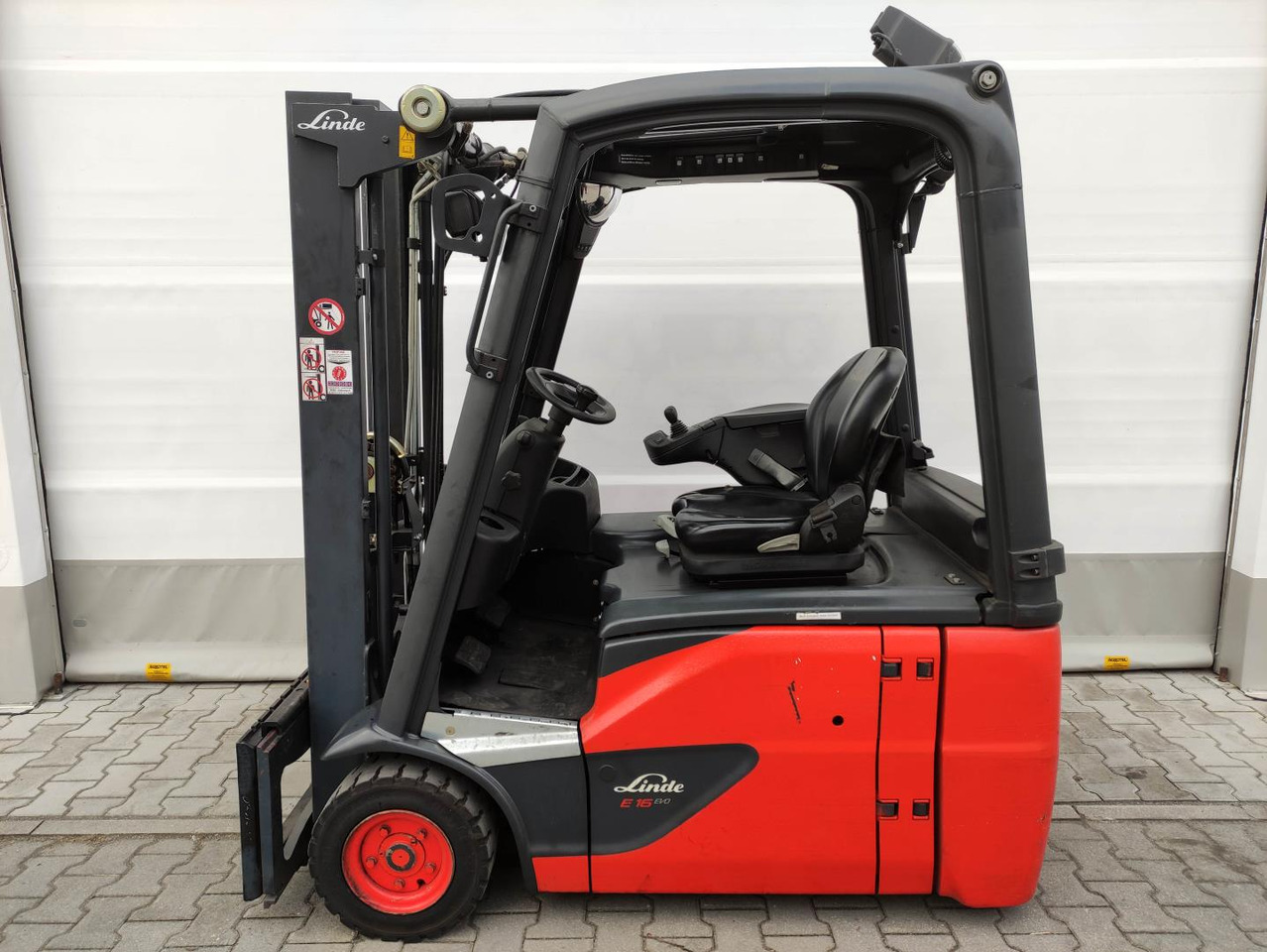 Linde E16-02-386-EVO - Elektrický vysokozdvižný vozík: obrázek 1 Linde E16-02-386-EVO - Elektrický vysokozdvižný vozík: obrázek 1