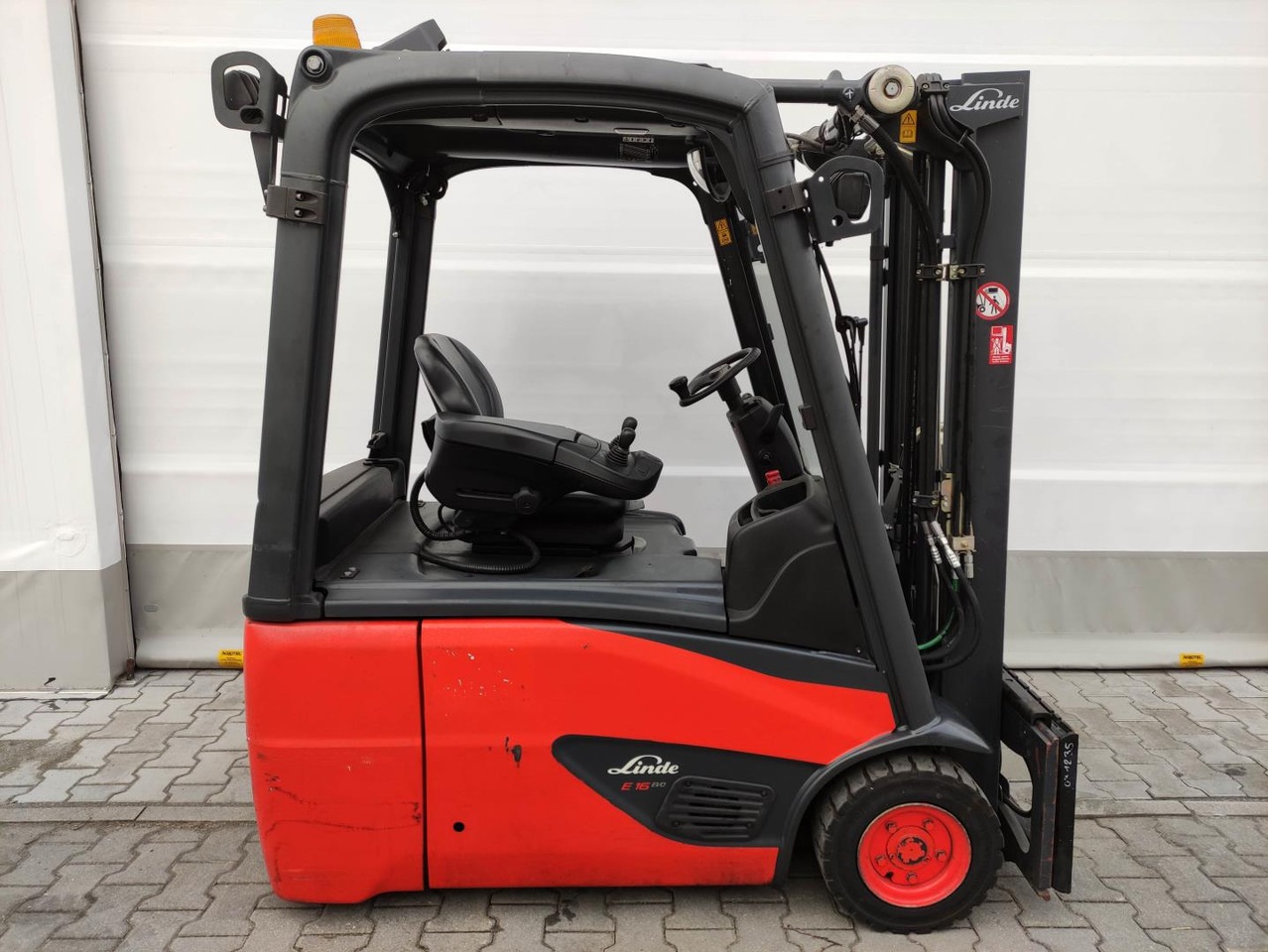 Linde E16-02-386-EVO - Elektrický vysokozdvižný vozík: obrázek 2 Linde E16-02-386-EVO - Elektrický vysokozdvižný vozík: obrázek 2