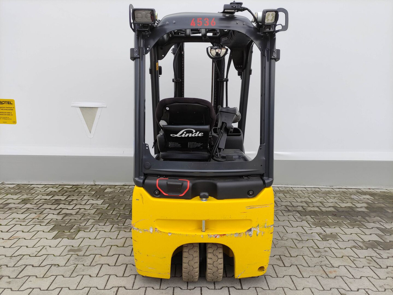 Linde E16-C-02-387 EVO - Elektrický vysokozdvižný vozík: obrázek 4 Linde E16-C-02-387 EVO - Elektrický vysokozdvižný vozík: obrázek 4