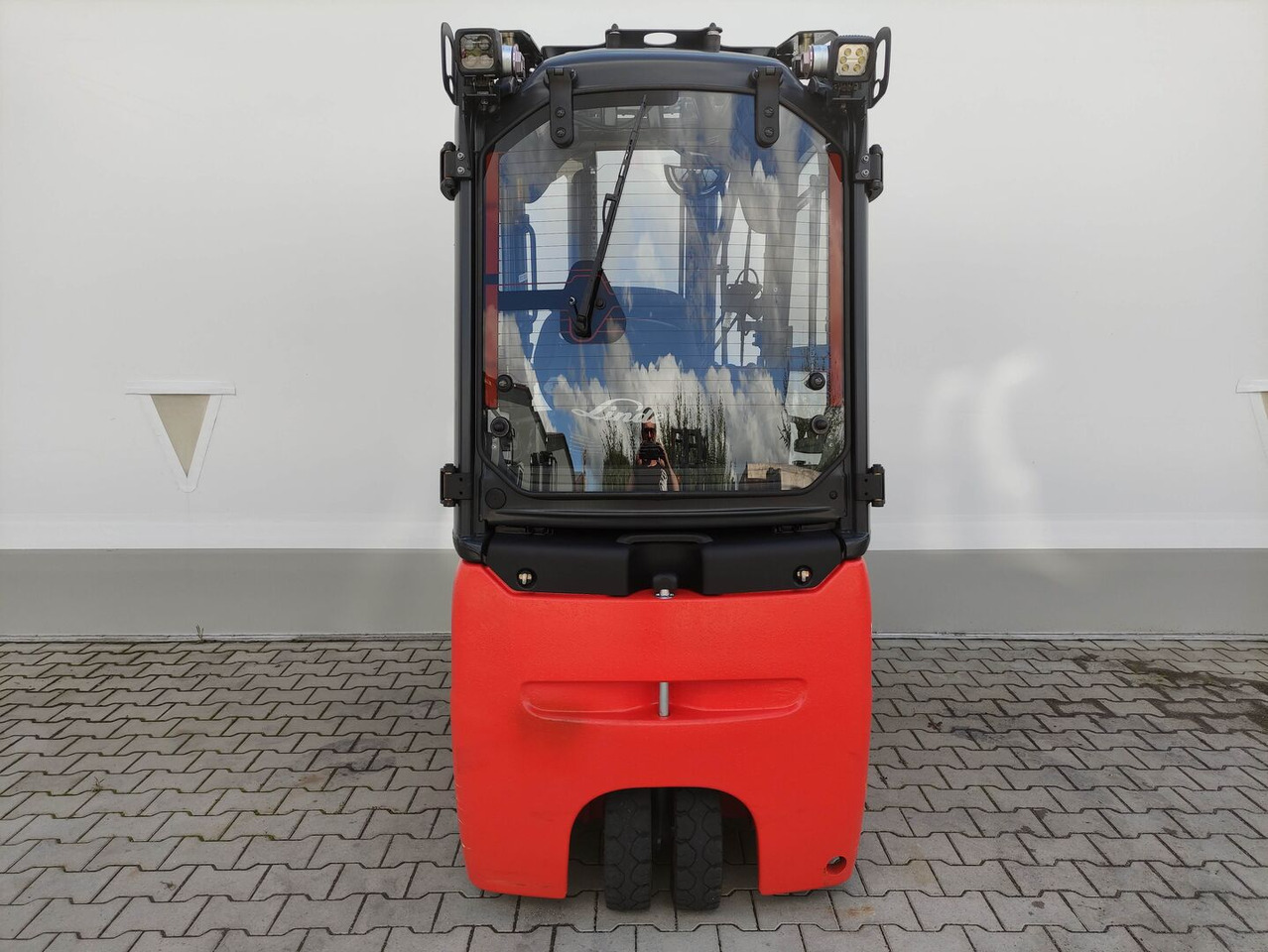 Linde E16H-02-386-EVO - Elektrický vysokozdvižný vozík: obrázek 4 Linde E16H-02-386-EVO - Elektrický vysokozdvižný vozík: obrázek 4