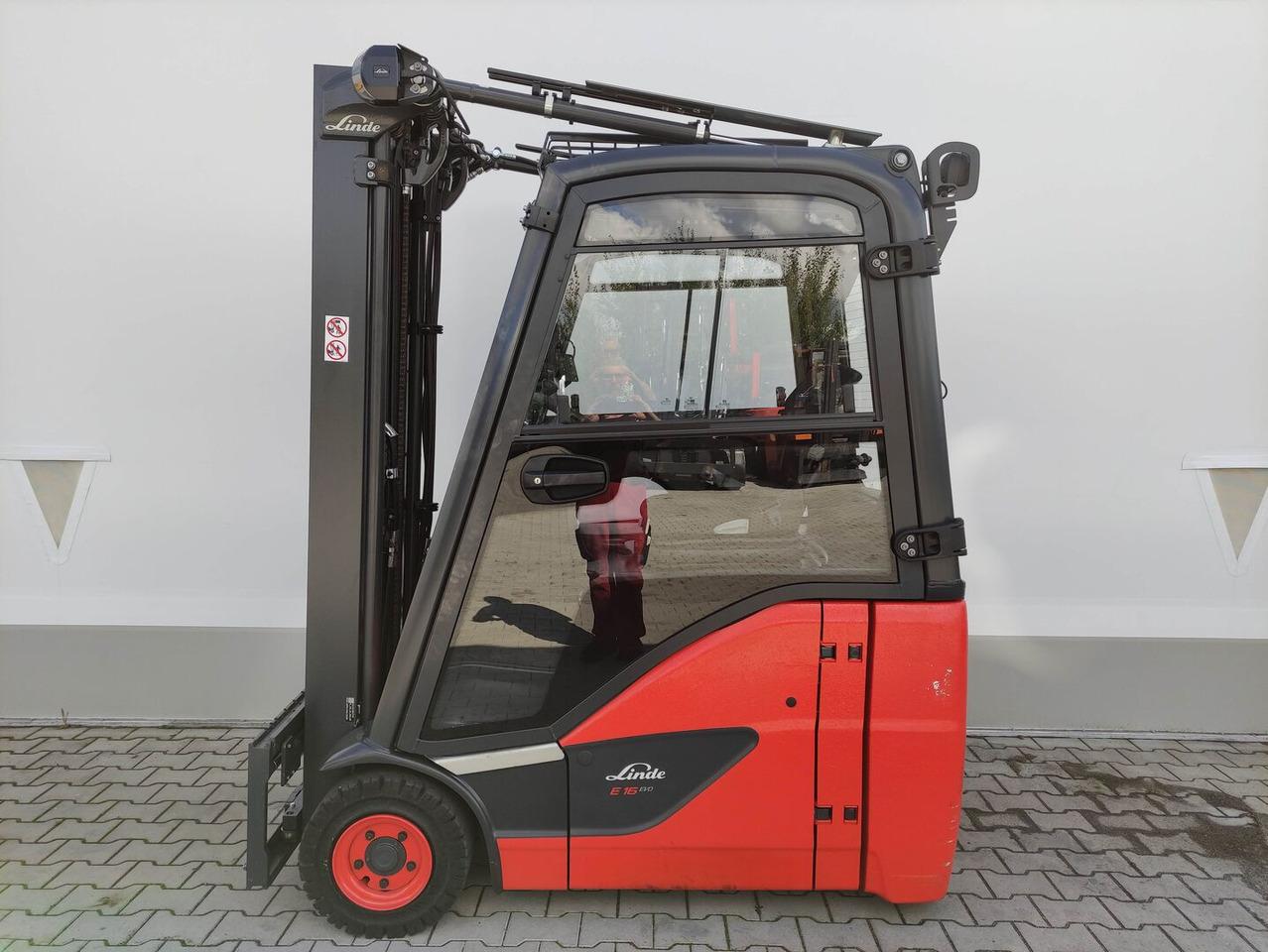 Linde E16H-02-386-EVO - Elektrický vysokozdvižný vozík: obrázek 1 Linde E16H-02-386-EVO - Elektrický vysokozdvižný vozík: obrázek 1