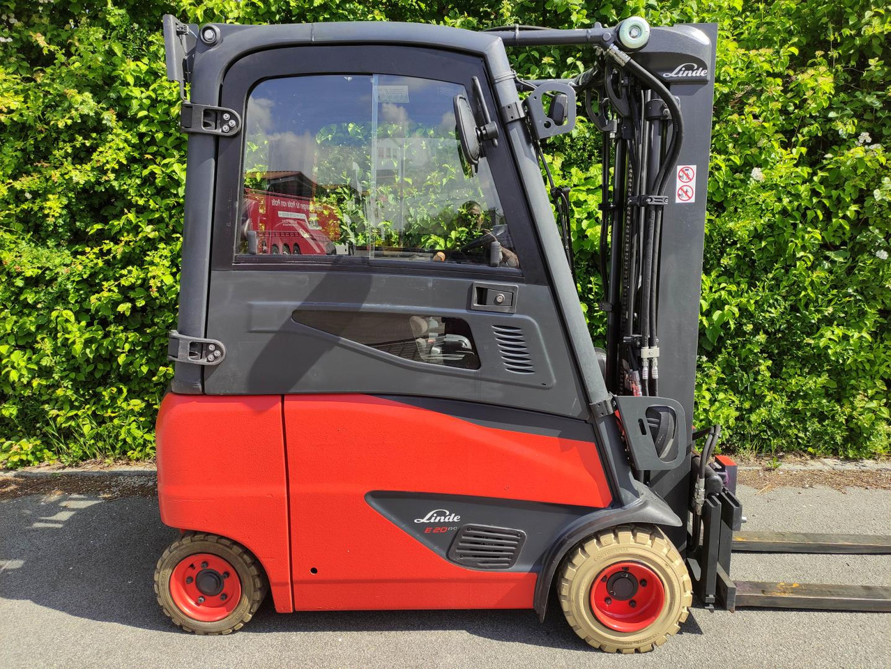 Linde E20PH-02-386-EVO - Elektrický vysokozdvižný vozík: obrázek 2 Linde E20PH-02-386-EVO - Elektrický vysokozdvižný vozík: obrázek 2