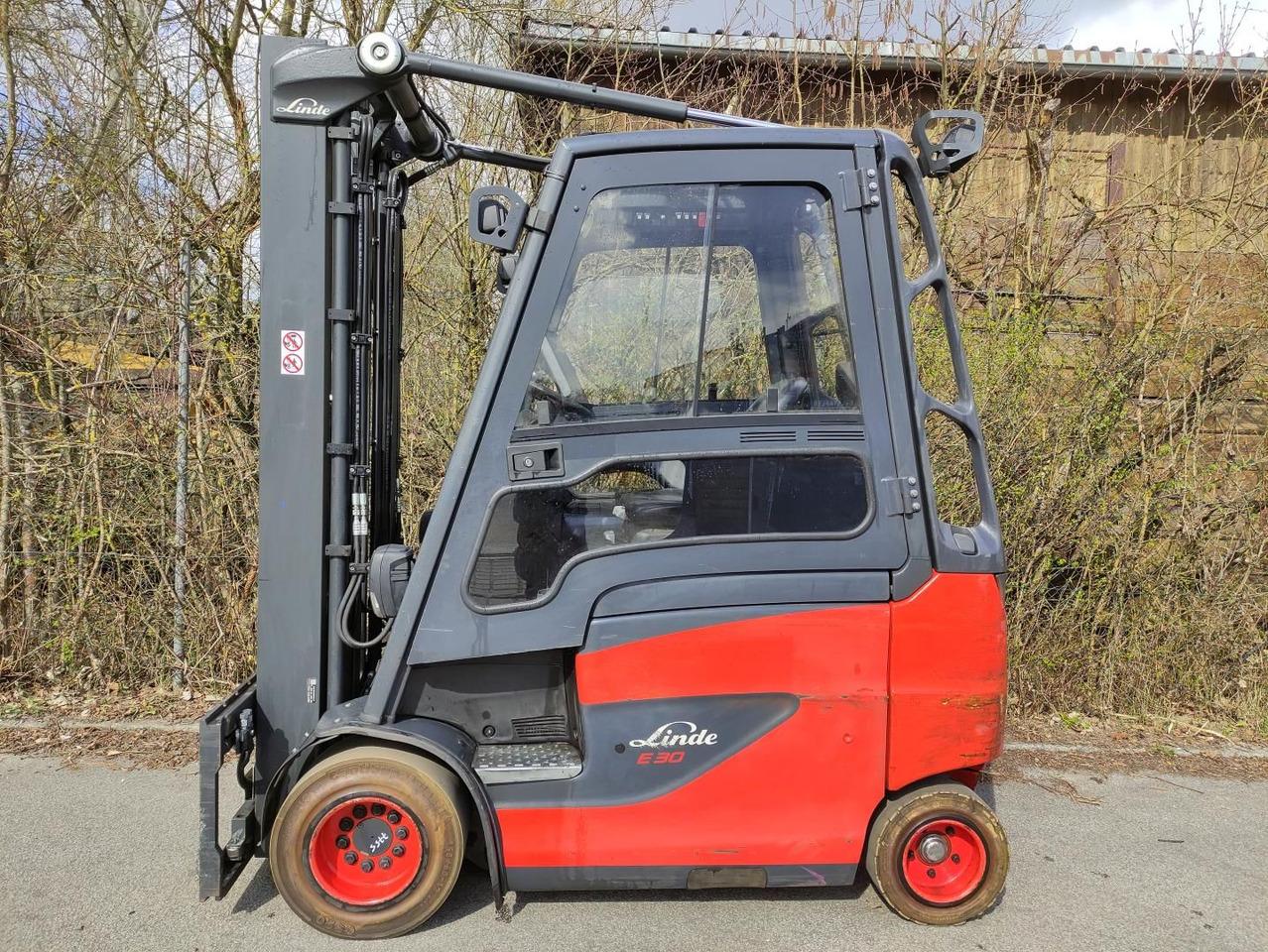 Linde E30H-01/600-387 - Elektrický vysokozdvižný vozík: obrázek 1 Linde E30H-01/600-387 - Elektrický vysokozdvižný vozík: obrázek 1