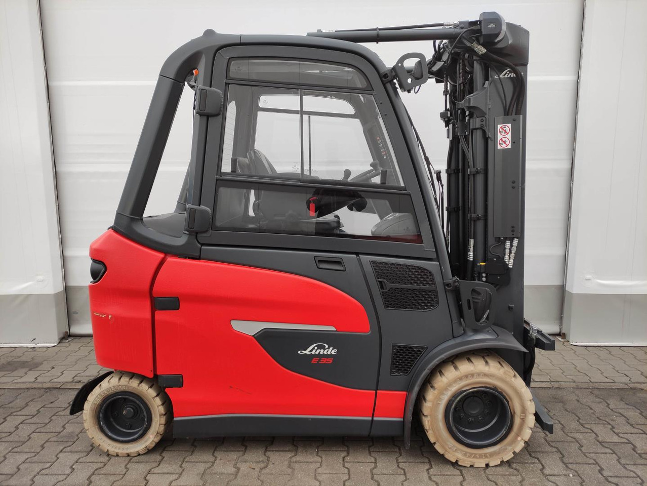 Linde E35HL-1252 - Elektrický vysokozdvižný vozík: obrázek 2 Linde E35HL-1252 - Elektrický vysokozdvižný vozík: obrázek 2