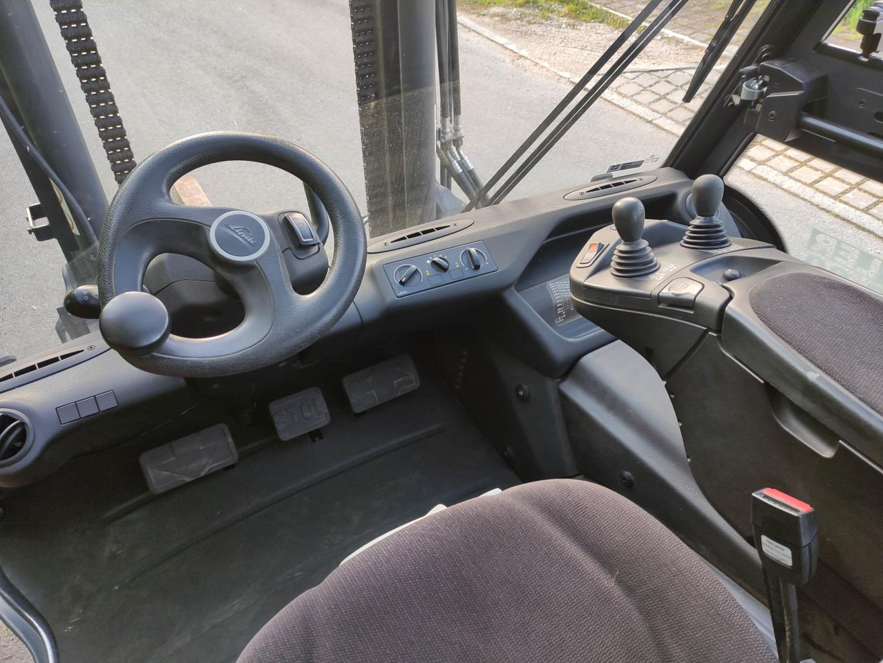 Linde E60-01-1279 - Elektrický vysokozdvižný vozík: obrázek 5 Linde E60-01-1279 - Elektrický vysokozdvižný vozík: obrázek 5