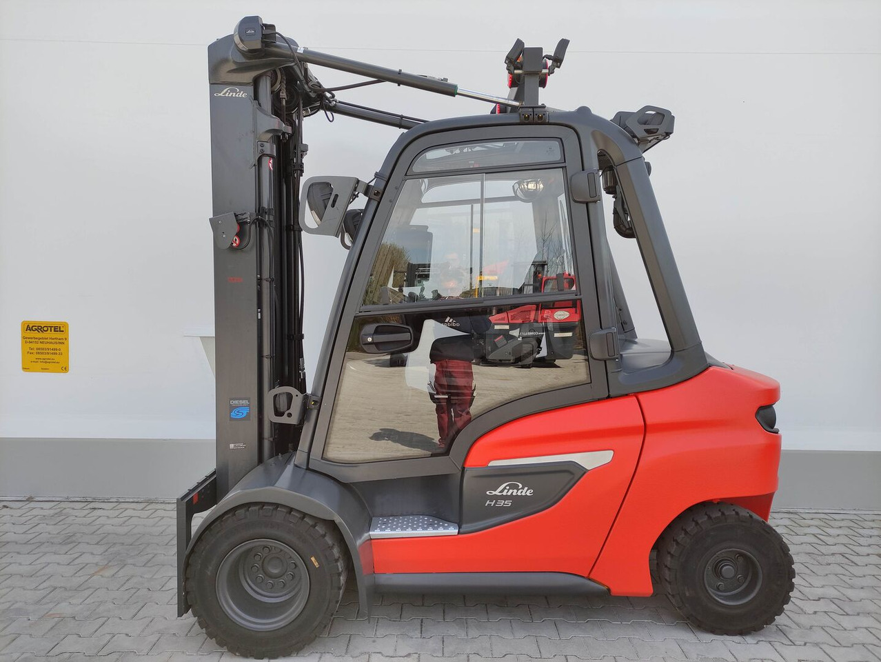 Linde H35D-01-120 (LACK NEU) - Dieselový vysokozdvižný vozík: obrázek 1 Linde H35D-01-120 (LACK NEU) - Dieselový vysokozdvižný vozík: obrázek 1